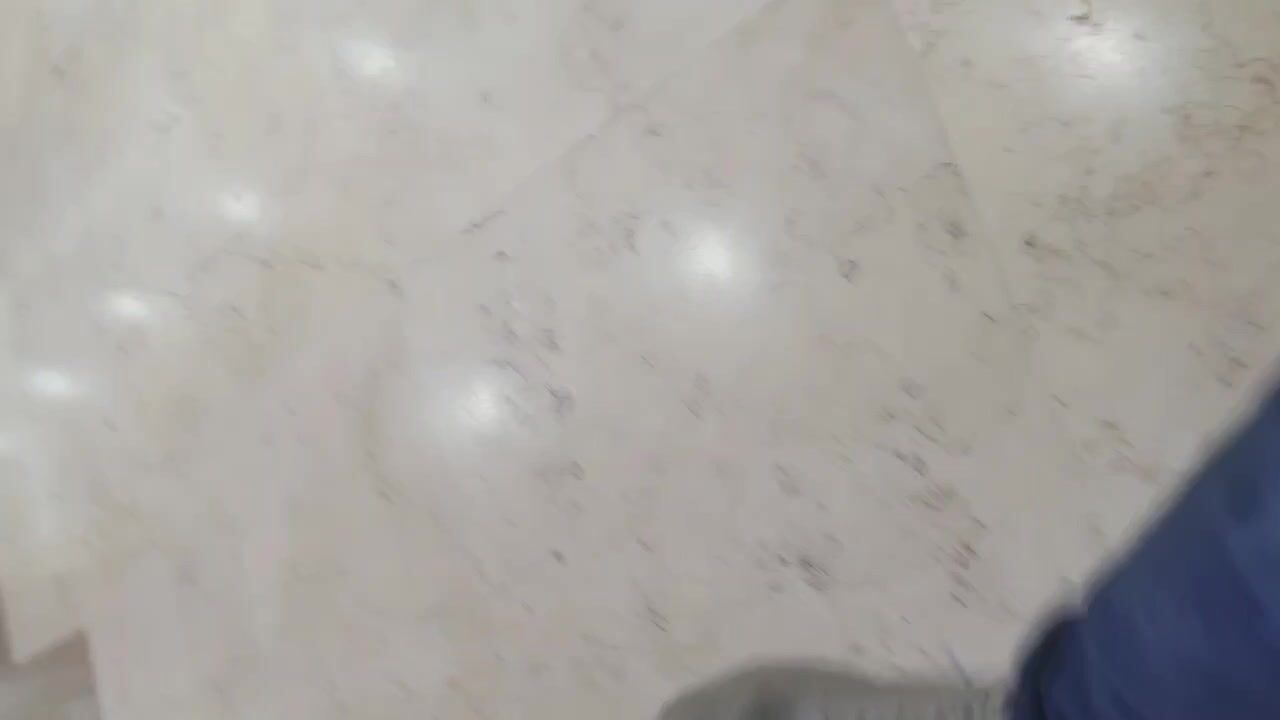 WC偷拍 白虎関連 商場女廁偷拍麻辣燙兼職打工的學生妹還是一個白虎- SOPORN.COM